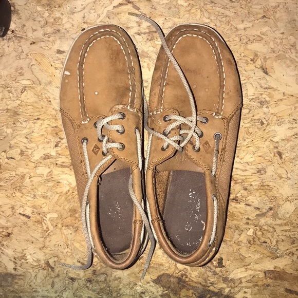 shoes - Picture 2 of 2